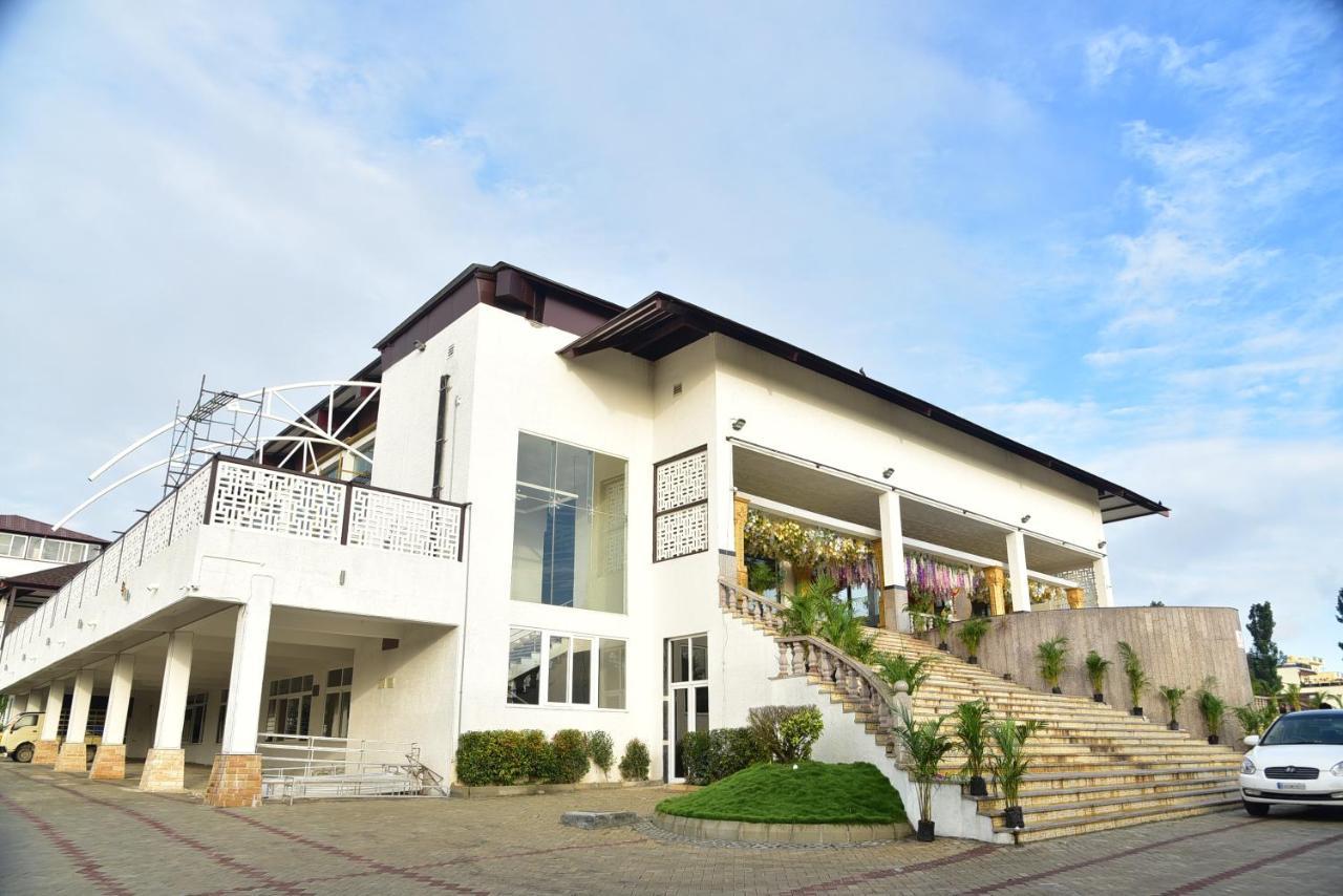 Vistar Pavithra Vivaha Convention Hall Jigani Exteriör bild