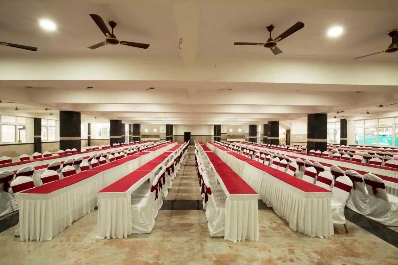 Vistar Pavithra Vivaha Convention Hall Hotell Bangalore Exteriör bild