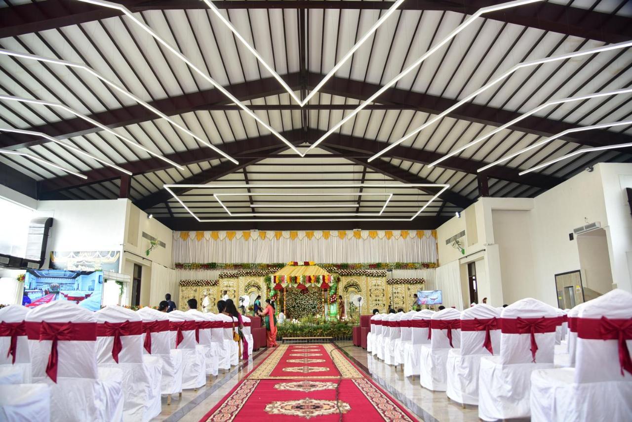 Vistar Pavithra Vivaha Convention Hall Jigani Exteriör bild