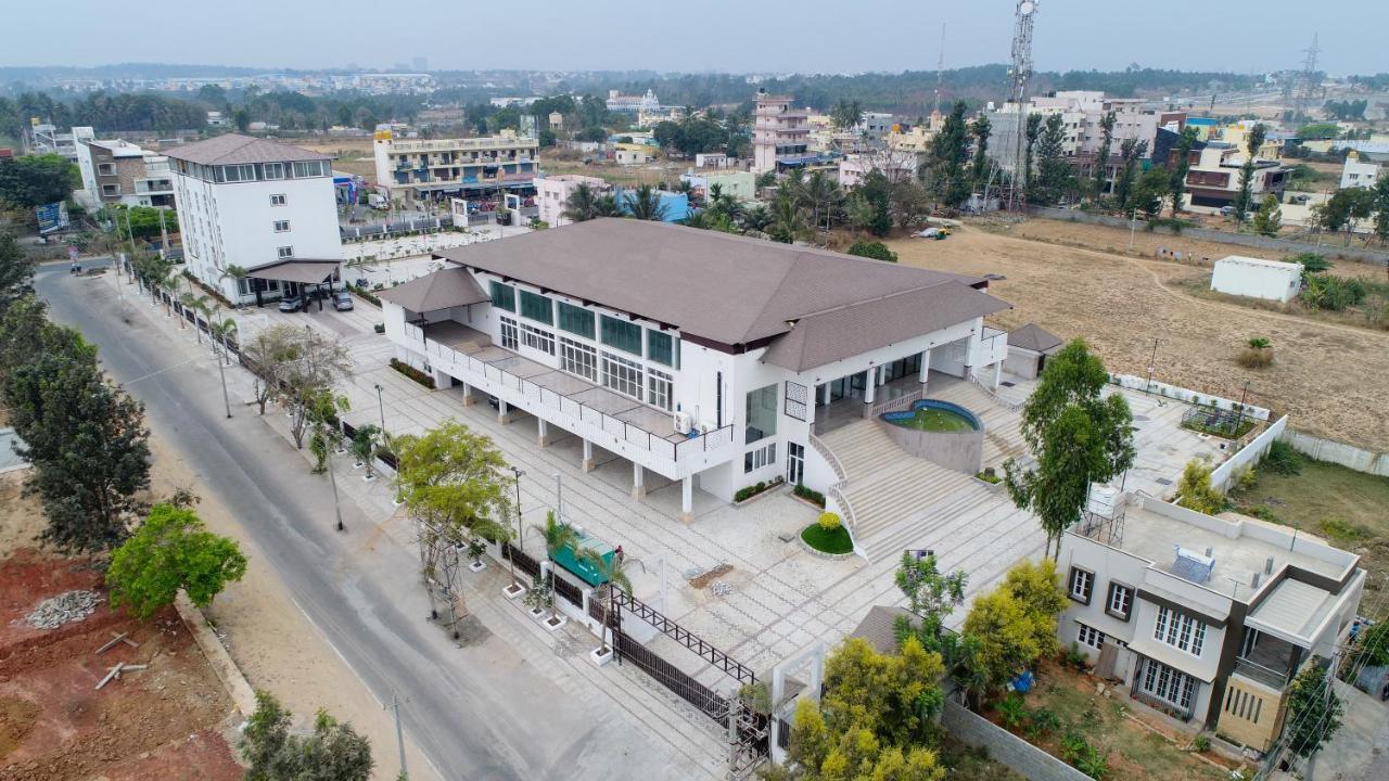 Vistar Pavithra Vivaha Convention Hall Jigani Exteriör bild