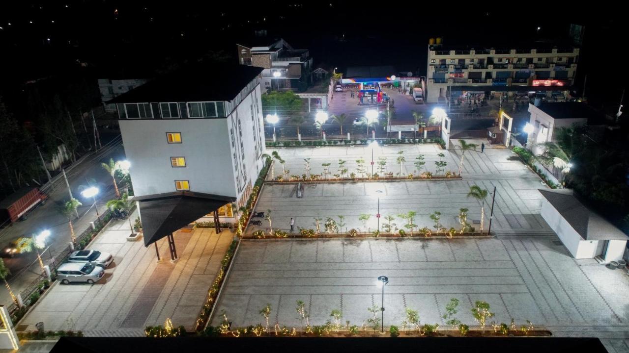 Vistar Pavithra Vivaha Convention Hall Jigani Exteriör bild