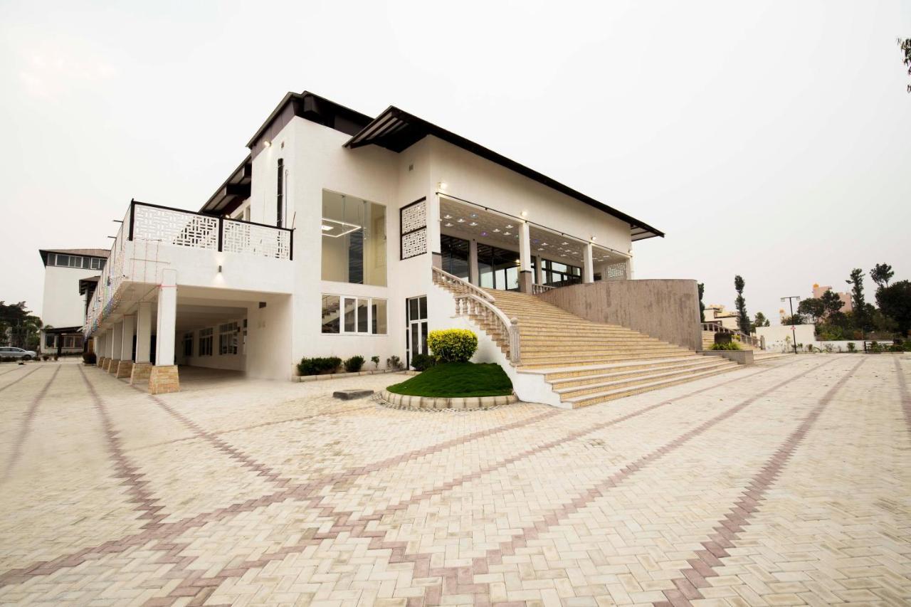 Vistar Pavithra Vivaha Convention Hall Jigani Exteriör bild