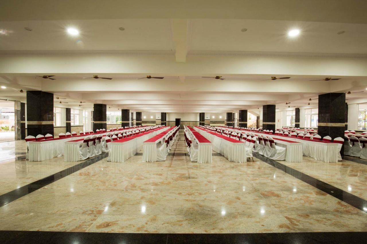 Vistar Pavithra Vivaha Convention Hall Hotell Bangalore Exteriör bild