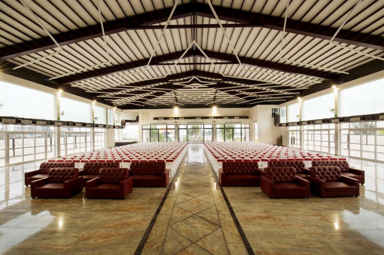 Vistar Pavithra Vivaha Convention Hall Hotell Bangalore Exteriör bild